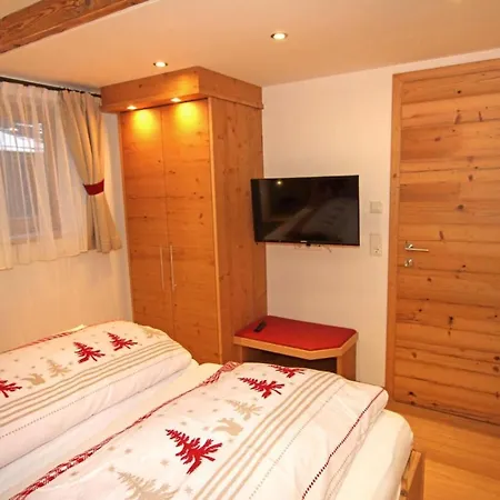 Enzian H Apartmán *